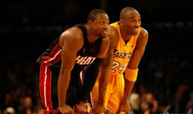 巅峰科比和巅峰韦德谁更强？对比20次交手数据，差距一目了然|德维恩·韦德|科比·布莱恩特|后卫|詹姆斯·哈登|洛杉矶快船队_新浪体育_新浪新闻