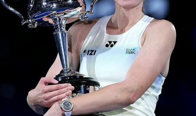 开云体育-新科澳网冠军莱巴金娜的蜕变与新生