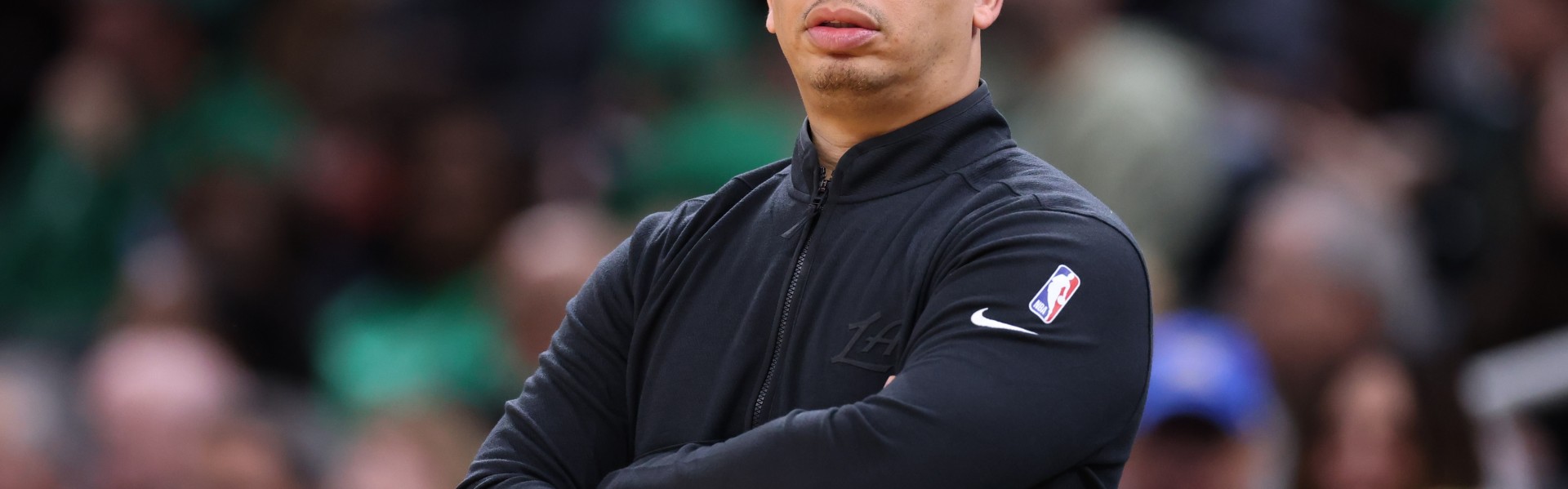 张佳玮：卢教练杀敌一千自损八百的全锋阵 赢了勇士的后卫群