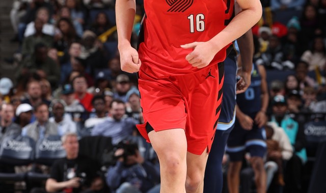 记者：杨瀚森的防守需要比赛时间积累才能提升 斯普利特没给机会