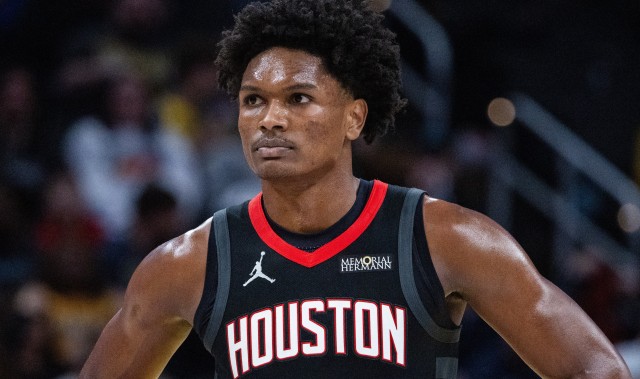 开云官网-阿门：杰伦·格林是我兄弟 我对他说你增重了但还是撞不动我